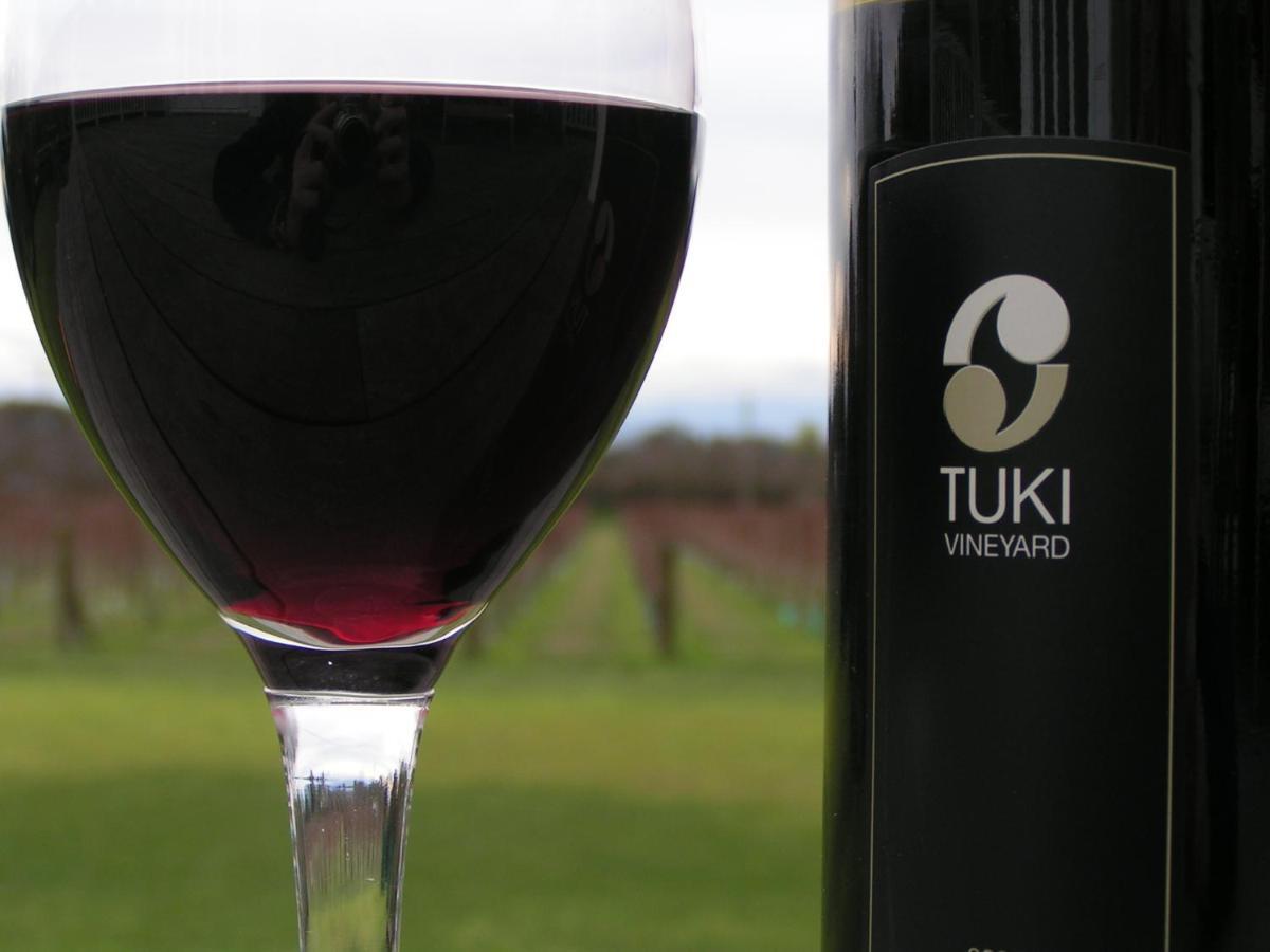 האבלוק נורת' Tuki Vineyard Cottage מראה חיצוני תמונה