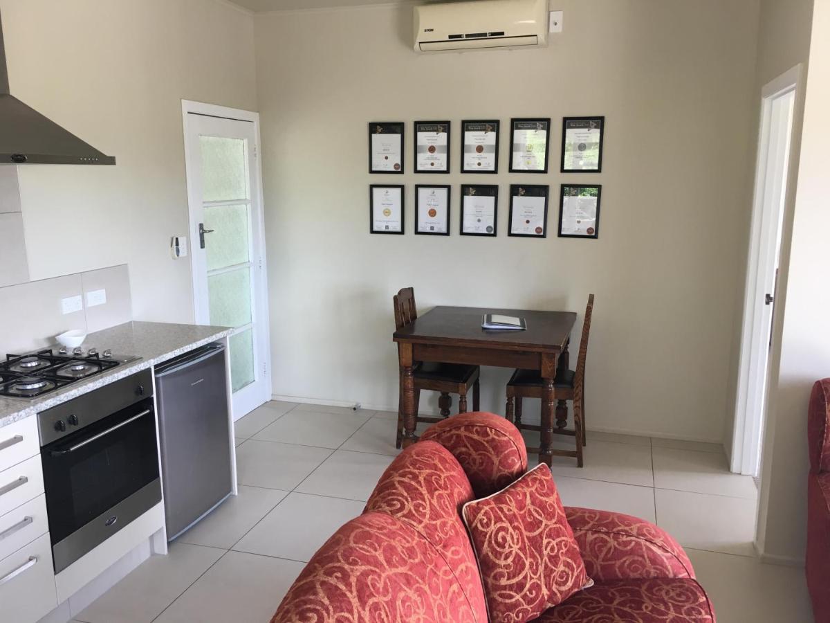 האבלוק נורת' Tuki Vineyard Cottage מראה חיצוני תמונה
